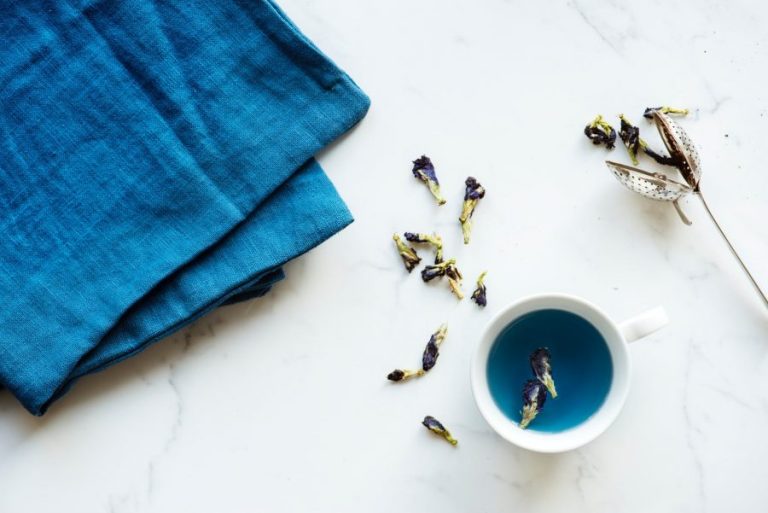 Niebieska herbata: czy może wpływać na stężenie glukozy?