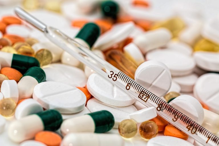 Problem braku dostępności leków w Polsce